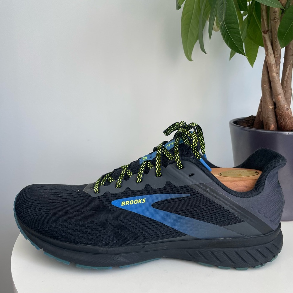 Men Size 10.5 Brooks Anthem 5 Running Shoes Black Blue